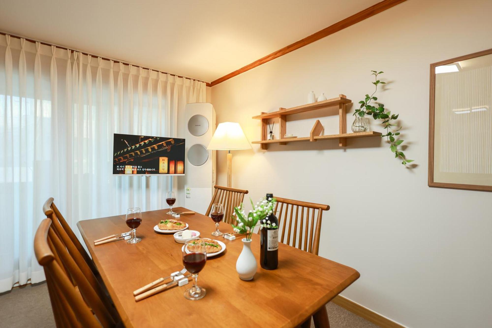 Comfy Stay, 5 Minutes Away From Eungam Station, Olive Young And Daiso Apartment