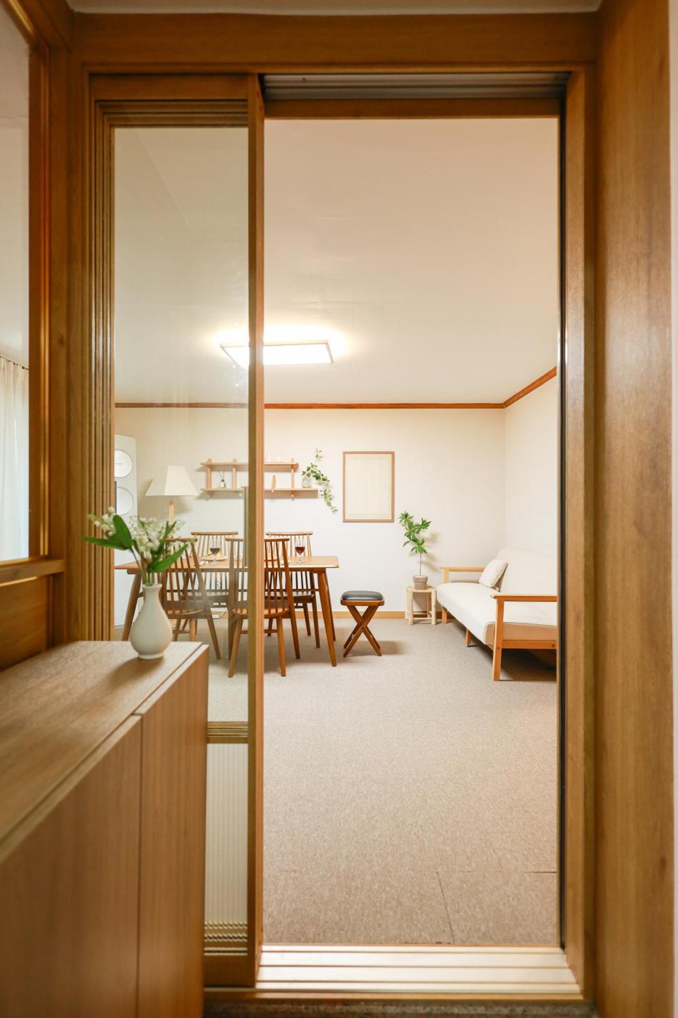 Comfy Stay, 5 Minutes Away From Eungam Station, Olive Young And Daiso Apartment
