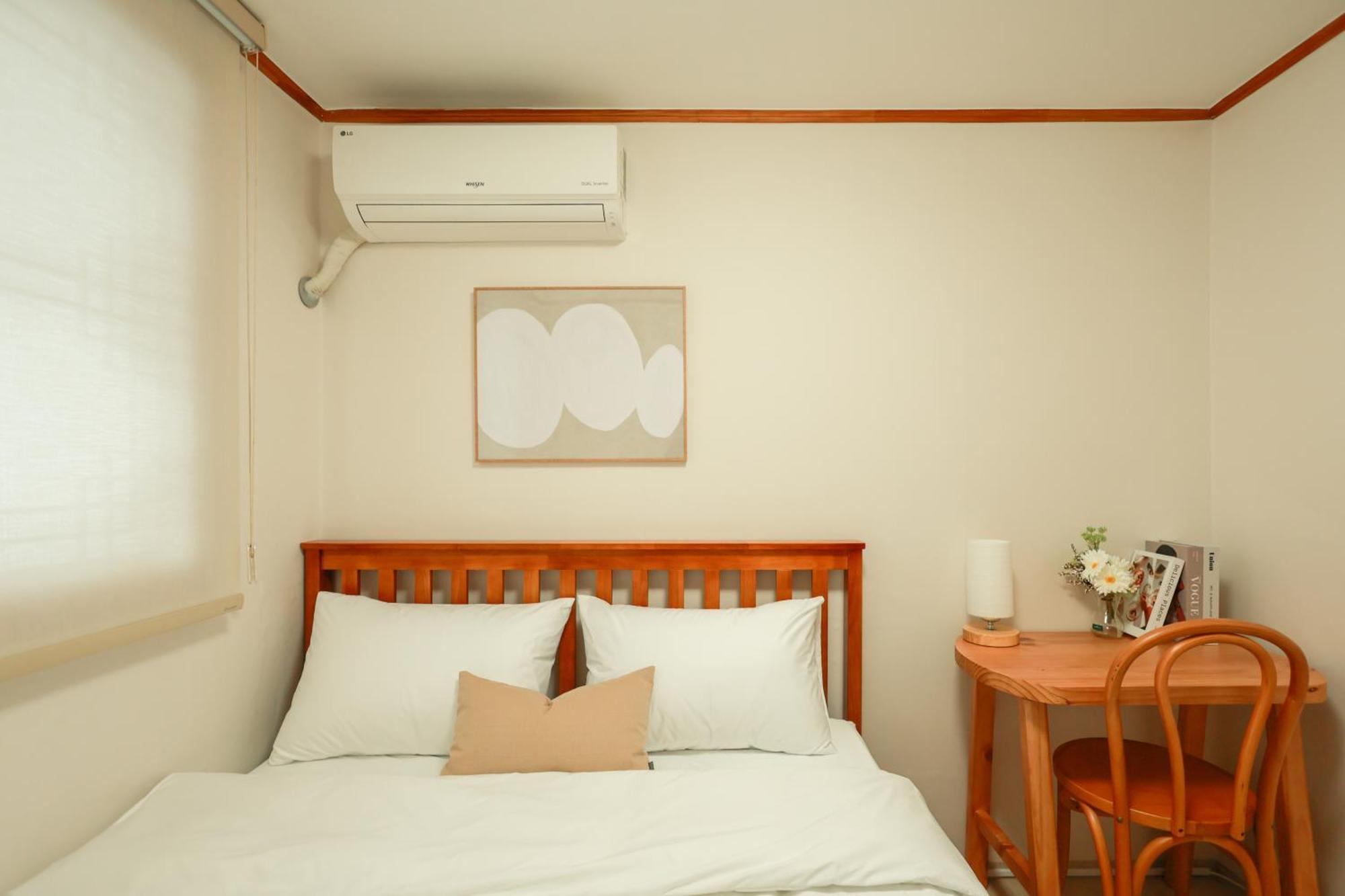 Comfy Stay, 5 Minutes Away From Eungam Station, Olive Young And Daiso Apartment Seoul